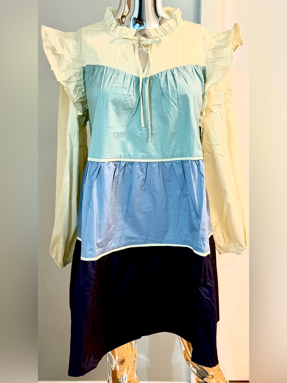 Lovelo Pastel Tiered Colorblock Mini dress in Light Blue, Blue & Cream